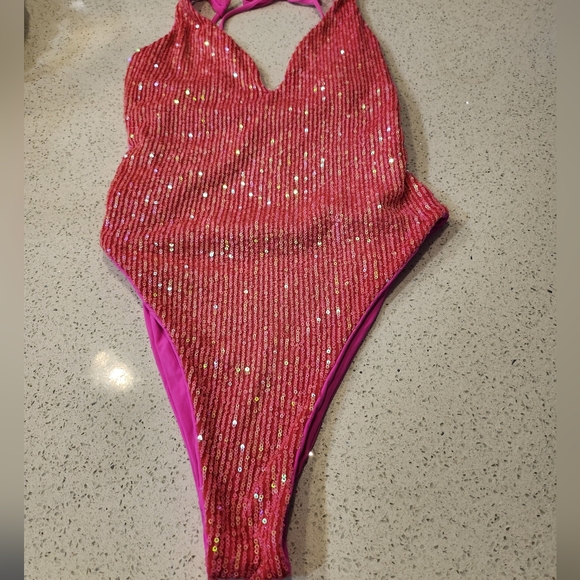 Luli Fama Chasing Stars One Piece Large - Picture 14 of 15